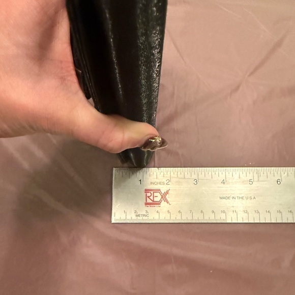 NWOT Nina Vintage Y2K Black/Gold Clutch w/ Bow Embellishment & Chain Strap - Picture 10 of 11